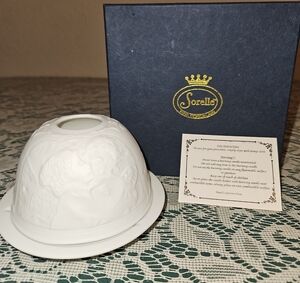 Sorelle Fine Porcelain Votive Tea Light Candle Holder with a Christmas Scene